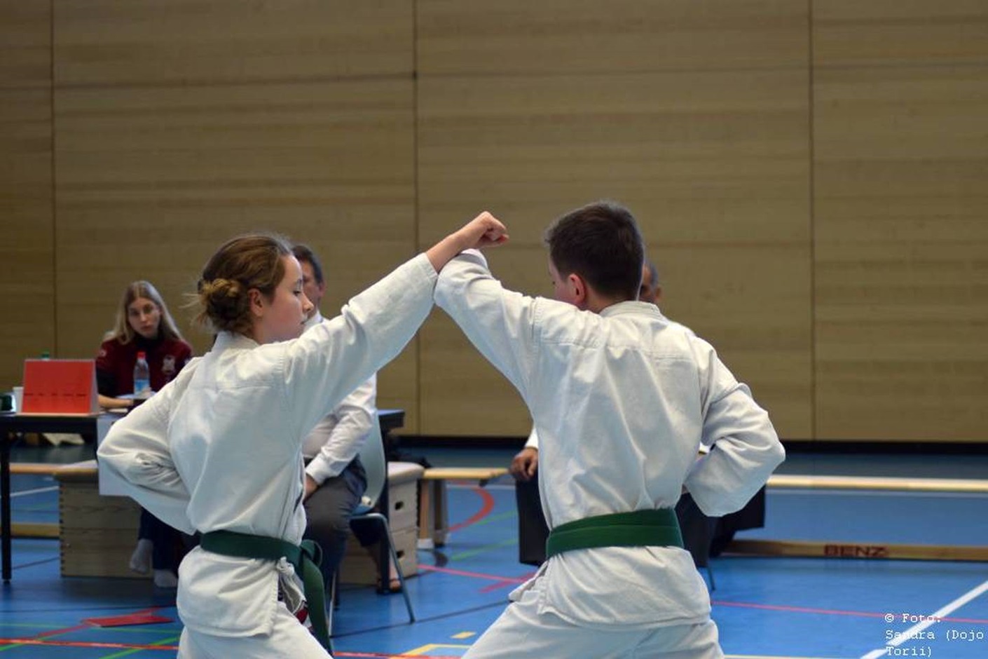 Ein Mitglied des Karate-Dojos Kuroda Yoshitaka Pirna bei den Wettkämpfen zum Nagai-Cup und zur Deutschen Nachwuchsmeisterschaft